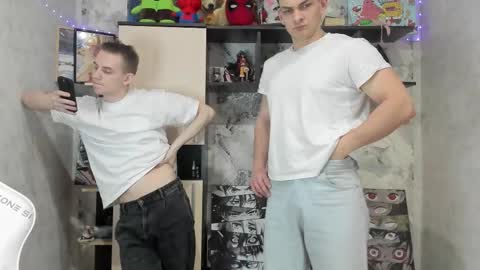 Extaz  Athrey  Howard online show from February 26, 4:28 pm