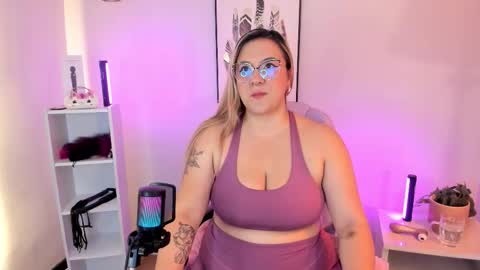 Hollie online show from March 12, 12:22 pm