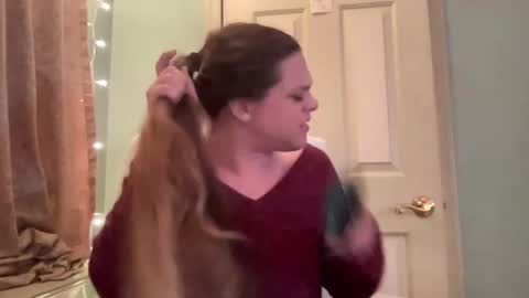 Hollys Drive threw Side Of CB. online show from January 2, 4:41 am