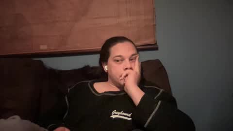 Hollys Drive threw Side Of CB. online show from December 4, 4:33 am