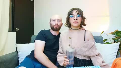 Holly and Honey online show from September 11, 9:26 pm