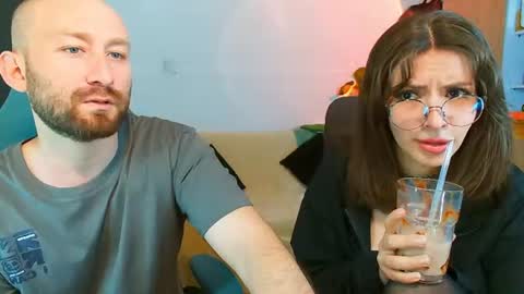 Snapshot of holly_and_honey_69 chatting on June 11, 11:03 pm Holly and Honey online show from June 11, 11:03 pm