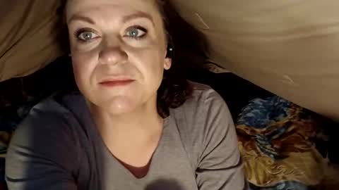 Snapshot of holly_dolly_xxx chatting on February 21, 10:33 pm holly_dolly_xxx online show from February 21, 10:33 pm