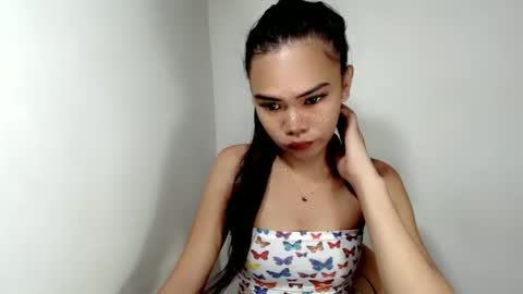 hollyhalo online show from November 1, 3:30 am