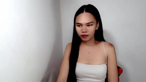 hollyhalo online show from November 9, 8:12 am