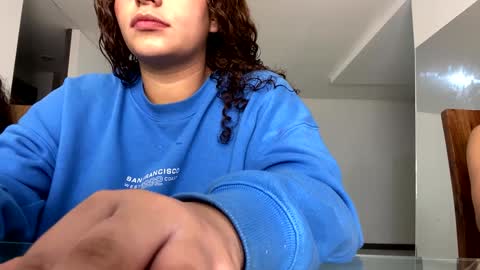 Snapshot of hollykoff chatting on January 11, 2:41 am space online show from January 11, 2:41 am