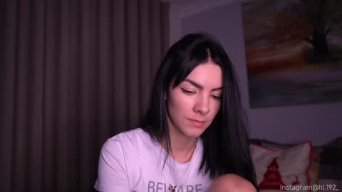 Snapshot of hollylinder_ chatting on December 11, 1:47 am Holly Linder online show from December 11, 1:47 am