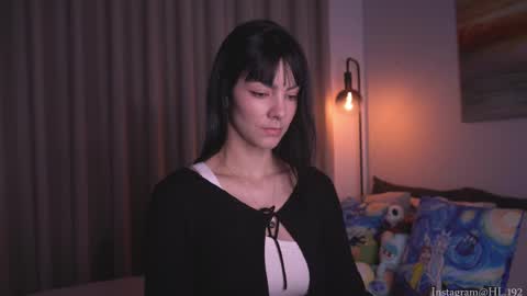 Holly Linder online show from November 23, 2:33 am