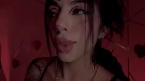 holly online show from February 28, 6:03 am