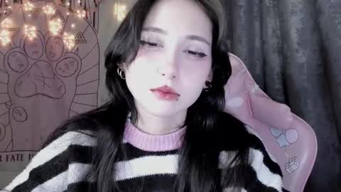 Ho Lee Sheet online show from October 11, 7:12 pm