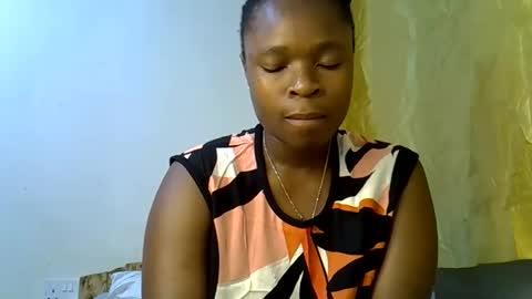 holy_ebony online show from May 28, 4:37 pm