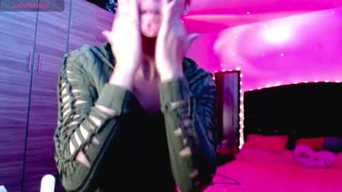 Juli online show from November 11, 3:50 am