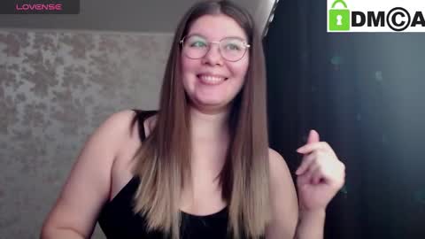 Welcome guys  Pleasure to see you all here  My name is MichaelaTip menu is active Private is open  online show from September 29, 4:50 am