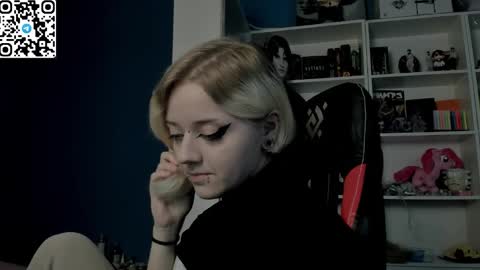 Snapshot of holy_mistresss chatting on February 8, 10:18 am holy_mistresss online show from February 8, 10:18 am