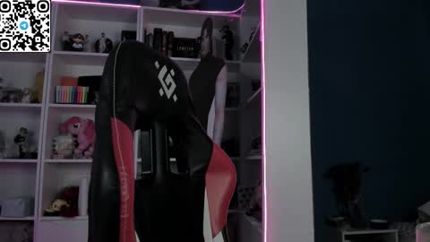 Snapshot of holy_mistresss chatting on February 24, 9:40 am holy_mistresss online show from February 24, 9:40 am