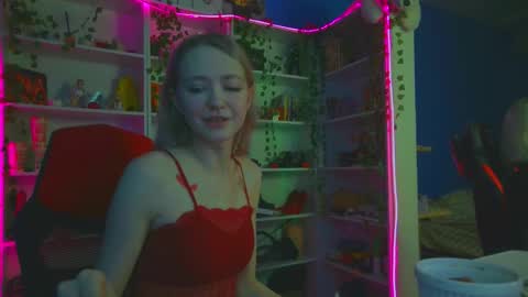 Snapshot of holy_rumi chatting on November 8, 9:31 am Rumi online show from November 8, 9:31 am