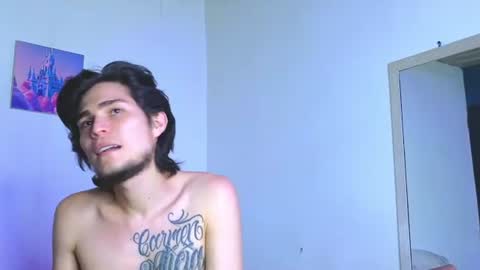Snapshot of holy_taby_ chatting on July 7, 5:06 pm online show from July 7, 5:06 pm