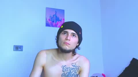 Snapshot of holy_taby_ chatting on July 12, 6:54 pm online show from July 12, 6:54 pm