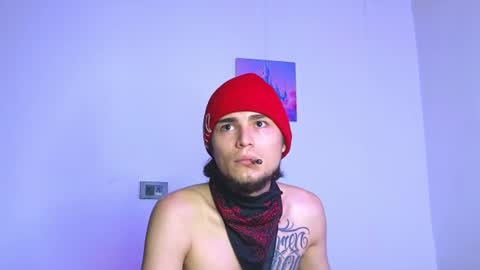 Snapshot of holy_taby_ chatting on July 20, 11:29 pm online show from July 20, 11:29 pm