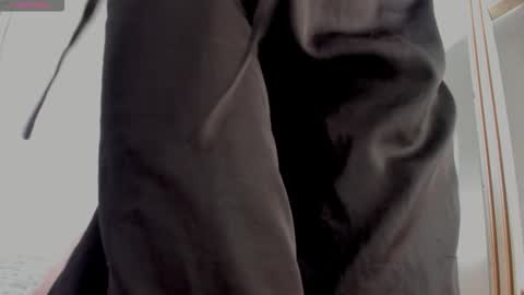 Snapshot of holybabe342 chatting on February 25, 10:25 am Vio online show from February 25, 10:25 am