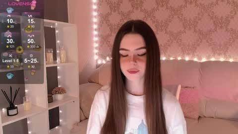 Mia online show from April 11, 3:33 am