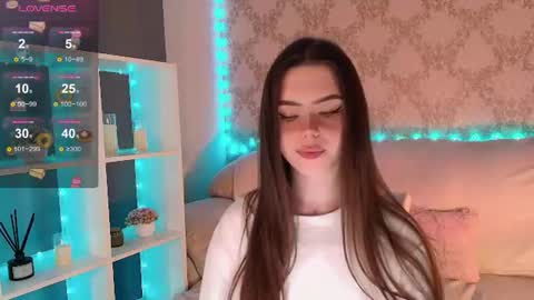 Snapshot of holymiax chatting on June 11, 3:37 am Mia online show from June 11, 3:37 am