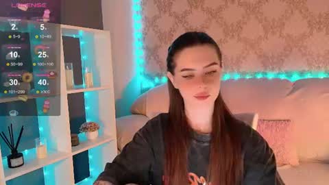 Snapshot of holymiax chatting on June 13, 4:10 am Mia online show from June 13, 4:10 am
