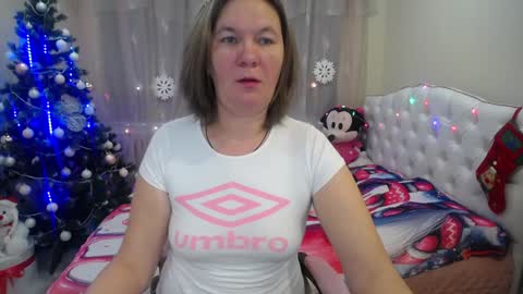 holymilfa online show from December 19, 8:23 am