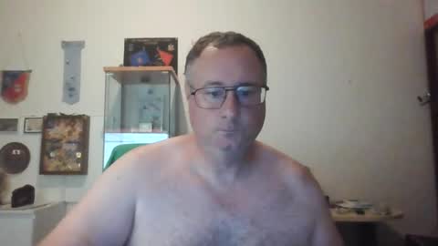 Snapshot of homquisgode11 chatting on July 17, 7:59 am homquisgode11 online show from July 17, 7:59 am
