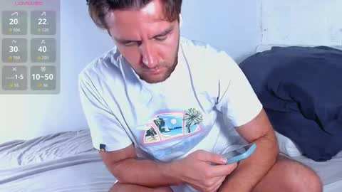 Snapshot of honestandrew chatting on October 16, 4:57 am Andrew online show from October 16, 4:57 am