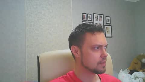 Snapshot of honesttojoy chatting on December 31, 10:58 am Henry online show from December 31, 10:58 am