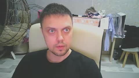 Snapshot of honesttojoy chatting on February 6, 6:46 pm Henry online show from February 6, 6:46 pm