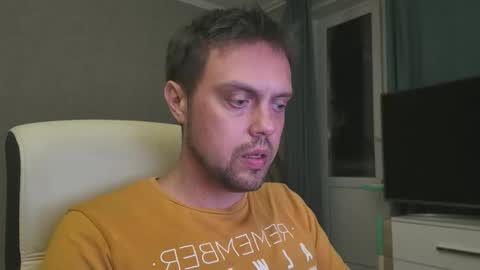 Snapshot of honesttojoy chatting on September 24, 4:54 pm Henry online show from September 24, 4:54 pm