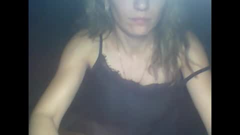 honey0bunny35 online show from December 2, 9:17 pm