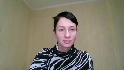 honey 777  online show from February 15, 11:52 am