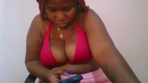 honey_beb online show from September 30, 7:13 am