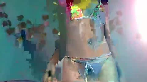 Queen online show from November 9, 1:37 am