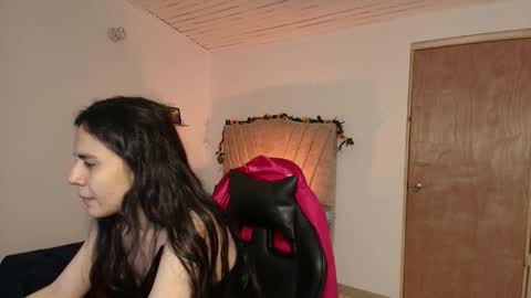   online show from September 14, 2:05 pm