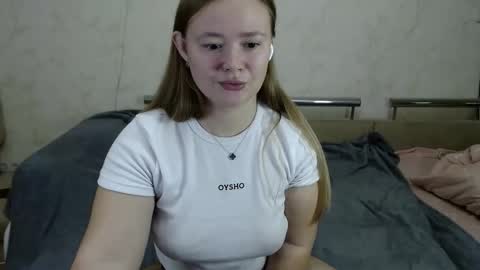 honey_caramelle online show from December 15, 8:25 pm