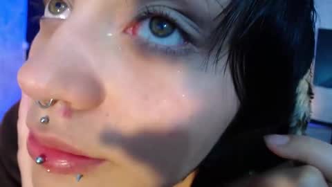 Honney online show from December 28, 6:17 am