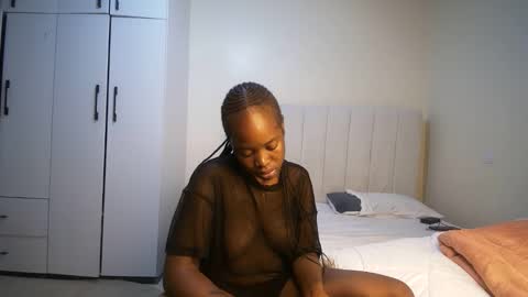 honey drop online show from April 4, 7:44 pm