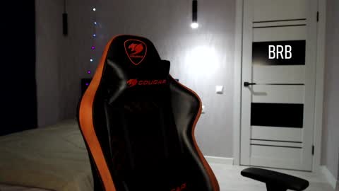 Snapshot of honey_furry chatting on January 5, 11:55 pm Wolfy online show from January 5, 11:55 pm