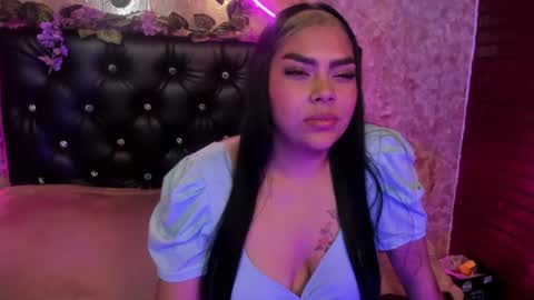 Snapshot of honey_gp chatting on July 22, 6:05 am Martina online show from July 22, 6:05 am