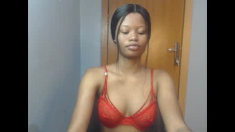 Snapshot of honey_juicydoll chatting on October 12, 6:56 am Sonia online show from October 12, 6:56 am