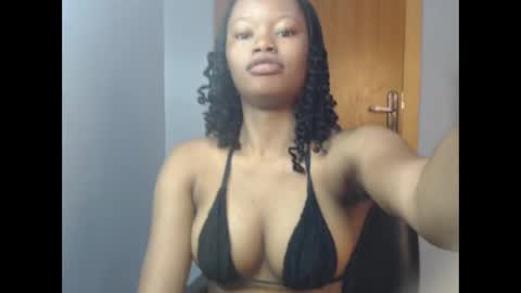 Snapshot of honey_juicydoll chatting on October 23, 7:07 am Sonia online show from October 23, 7:07 am