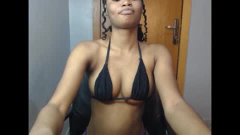 Snapshot of honey_juicydoll chatting on October 25, 7:05 am Sonia online show from October 25, 7:05 am