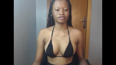 Snapshot of honey_juicydoll chatting on November 20, 8:03 am Sonia online show from November 20, 8:03 am