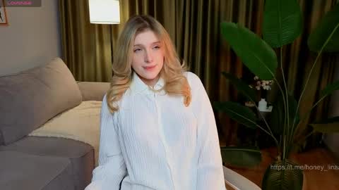 Lina online show from April 15, 7:21 pm