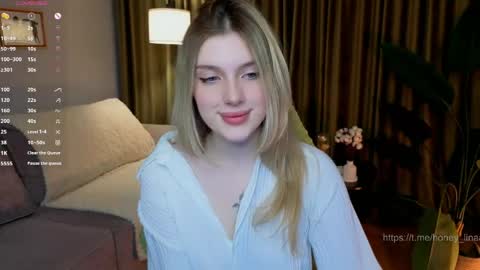 Snapshot of honey_kors chatting on May 1, 7:18 pm Lina online show from May 1, 7:18 pm