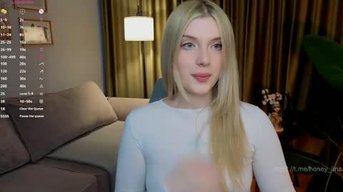 Snapshot of honey_kors chatting on May 9, 3:06 pm Lina online show from May 9, 3:06 pm